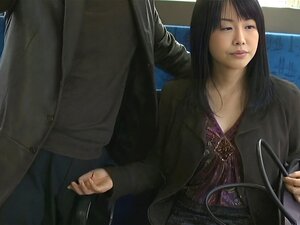 Hidden Public Handjob - Japanese Public Handjobs - Porno @ TeatroPorno.com