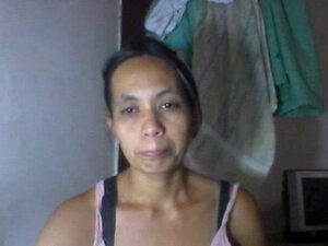 FILIPINA MADRE SHANELL DANATIL 27 MOSTRANDO SUS