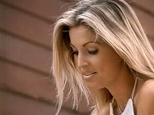 Janine Lindemulder