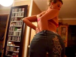 Amateur video with striptease
