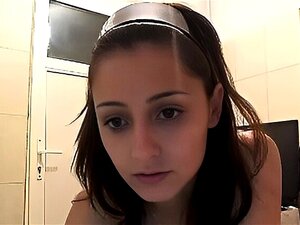 Descubre la pasión ardiente de una morena