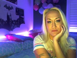 Alana Evans juega con la verdad