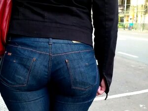 Le quita los pantalones wn la calle porno Mi Prima Viene A Mi Cuarto Y Se Baja El Pantalon Y Me Deja Manosearla Video Completo Aca Http Voxc Org Fzfv Xvideos Com