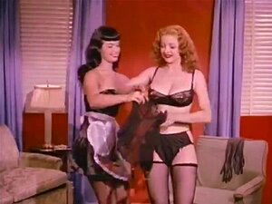Betty Page Catfight V - Porno @ TeatroPorno.com